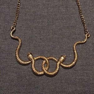 Cool goldtone snake necklace